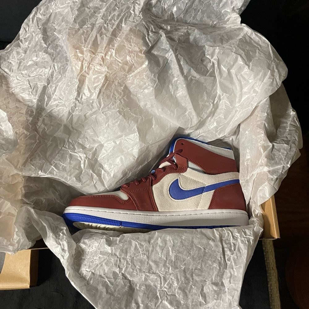 Nike Air Jordan 1 High Zoom CMFT Team Red Women's Size 10.5 / Men's 9